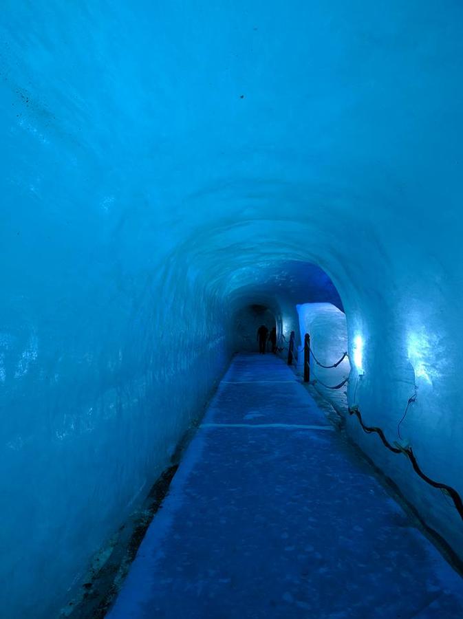 Tunnel